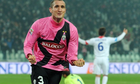 皇冠-惊天逆转！尤文连追三球实现绝地反击，国际作者报告成功大家中心.-皇冠