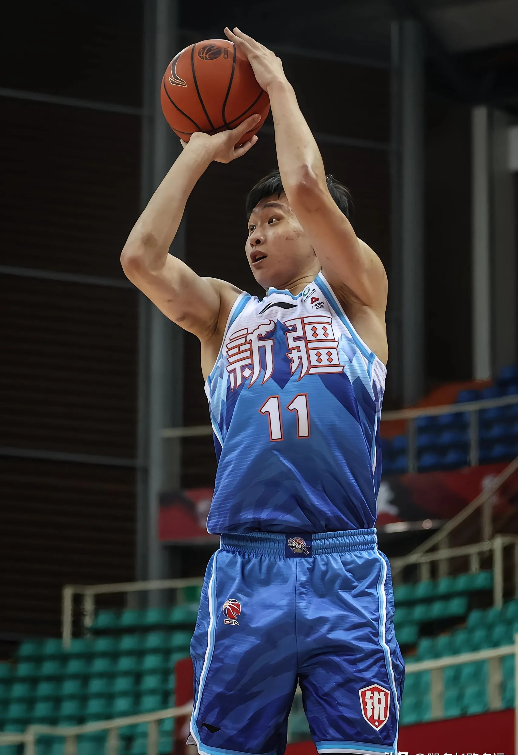 皇冠体育-转会期新疆广汇备战欧篮联，迎来里程碑细节曝光，气氛紧张，训练强度明显提升-皇冠体育